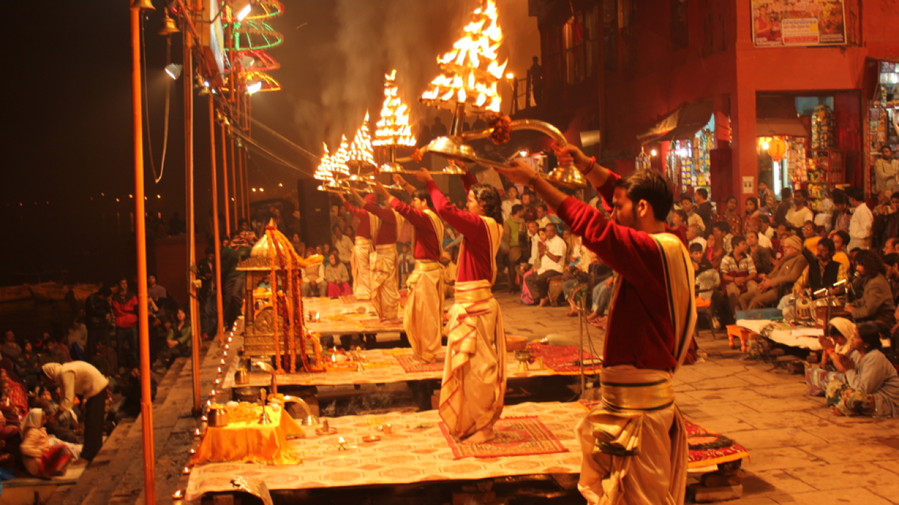 Kumbh-Mela-Allahabad-2019-HappyEasyGo.png